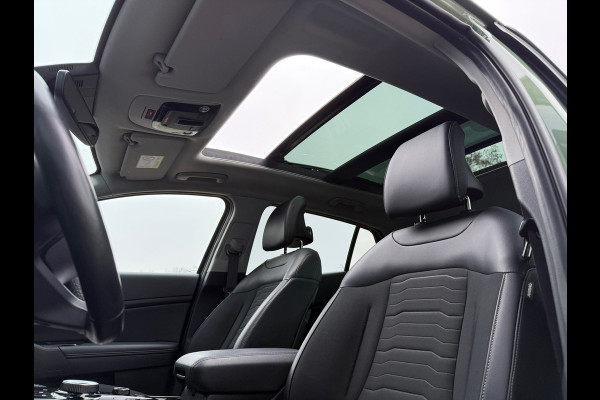 Kia Sportage 1.6 T-GDi Plug-in Hybrid AWD DynamicPlusLine - Automaat - Pano/Schuifdak - Navi - Org.NL