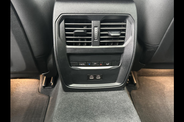 BMW 3 Serie Touring 320e M-SPORT | FACELIFT| PANO|1.STE EIGENAAR, DEALER OH. | LEER | ELEK. TREKHAAK| FABRIEKSGARANTIE T/M 08 2027| LEER| STOELVERWARMING| 19 INCH! SUPER COMPLEET!