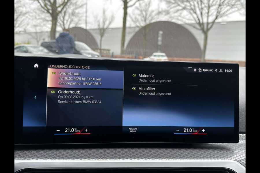 BMW 3 Serie Touring 320e M-SPORT | FACELIFT| PANO|1.STE EIGENAAR, DEALER OH. | LEER | ELEK. TREKHAAK| FABRIEKSGARANTIE T/M 08 2027| LEER| STOELVERWARMING| 19 INCH! SUPER COMPLEET!