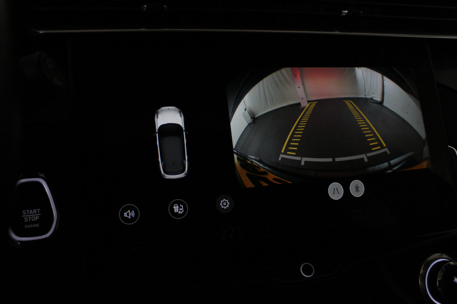 Lynk & Co 01 1.5 > 262pk/Camera/Infinity/Pano.schuif/Memory/Zwart...