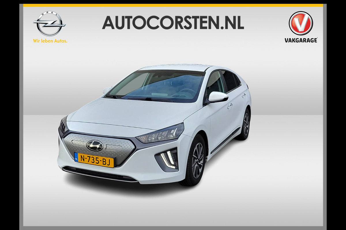 Hyundai IONIQ Comfort EV 40kWh SOH 99.7% !! NWE MODEL Warmtepomp Navi Ecc Camera Adap.Cruise Stoelverwarming Pdc Apple Carplay/Android Auto Lane Assist Isofix Keyless Led I-key Regensensor Rijstrooksensor Origineel Nederlandse Auto