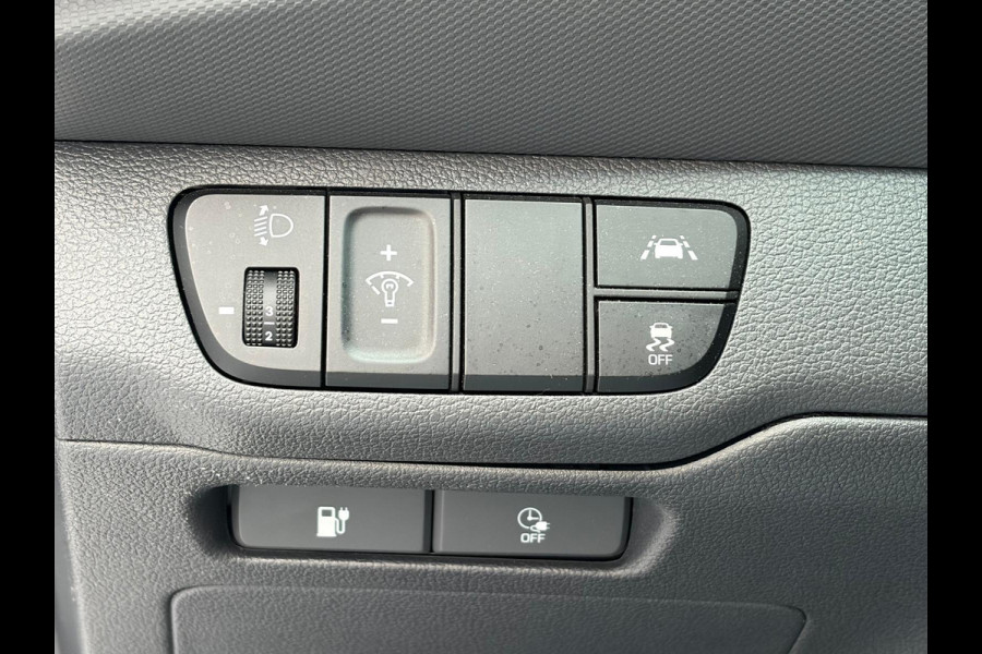 Hyundai IONIQ Comfort EV 40kWh SOH 99.7% !! NWE MODEL Warmtepomp Navi Ecc Camera Adap.Cruise Stoelverwarming Pdc Apple Carplay/Android Auto Lane Assist Isofix Keyless Led I-key Regensensor Rijstrooksensor Origineel Nederlandse Auto