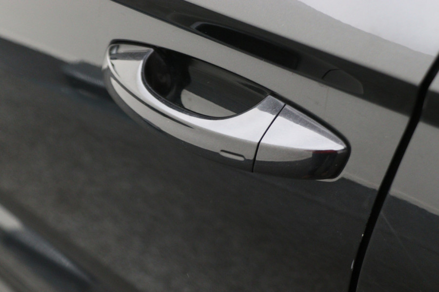 Škoda Karoq 1.5 TSI ACT Sportline Business Navi, Apple Carplay, Camera, Trekhaak, Climate, Sporstoelen