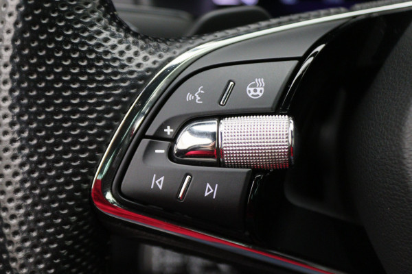 Škoda Karoq 1.5 TSI ACT Sportline Business Navi, Apple Carplay, Camera, Trekhaak, Climate, Sporstoelen