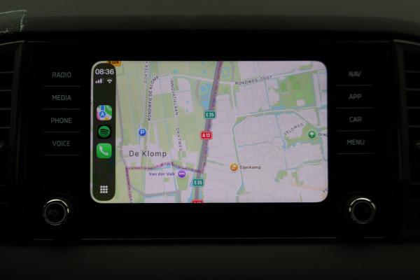 Škoda Karoq 1.5 TSI ACT Sportline Business Navi, Apple Carplay, Camera, Trekhaak, Climate, Sporstoelen