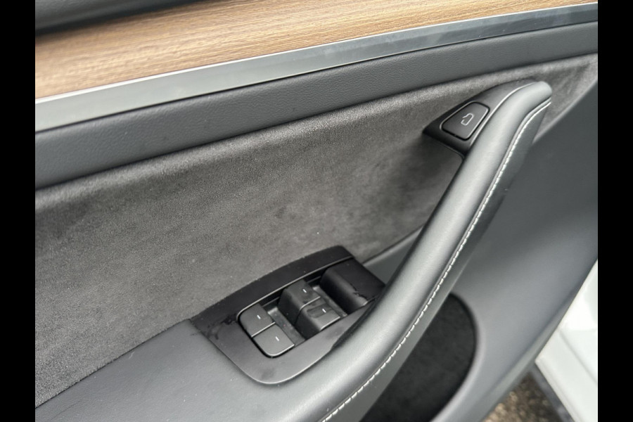 Tesla Model Y Long Rang AWD SOH 95% | AUTOPILOT | LEDER | TESLA GARANTIE T/M 06-2027 | BTW VERREKENBAAR