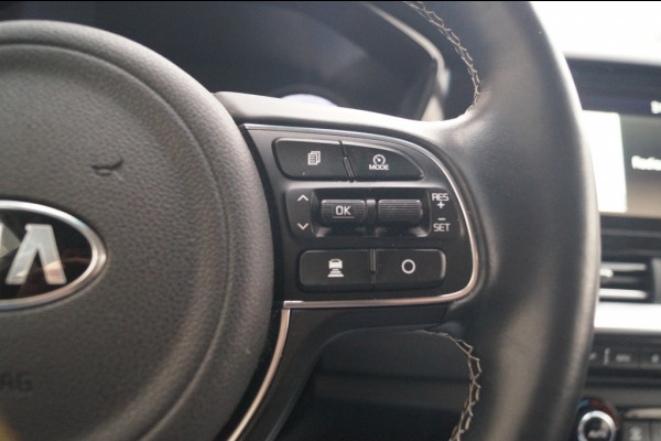 Kia e-Niro ExecutiveLine 64kWh -LEER-NAVI-ECC-CAM-