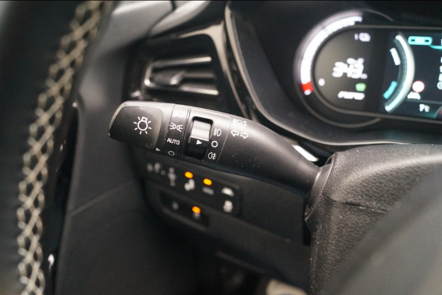 Kia e-Niro ExecutiveLine 64kWh -LEER-NAVI-ECC-CAM-