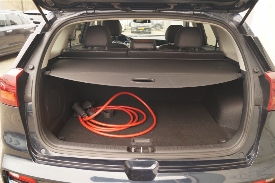 Kia e-Niro ExecutiveLine 64kWh -LEER-NAVI-ECC-CAM-
