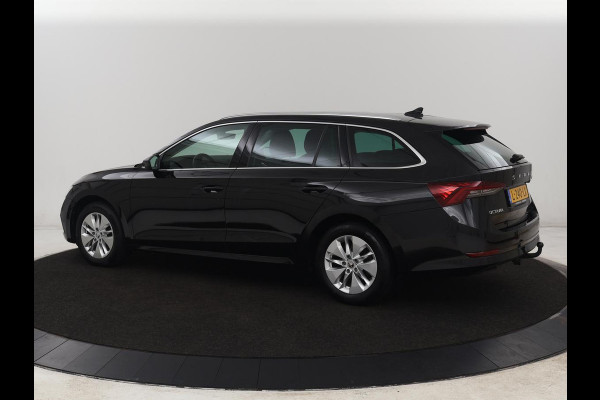 Škoda Octavia 1.0 TSI Business Edition | Trekhaak | Carplay | Sfeerverlichting | Stoelverwarming | Full LED | Parkeerhulp | Digital Cockpit | DAB | Cruise control | Climate control