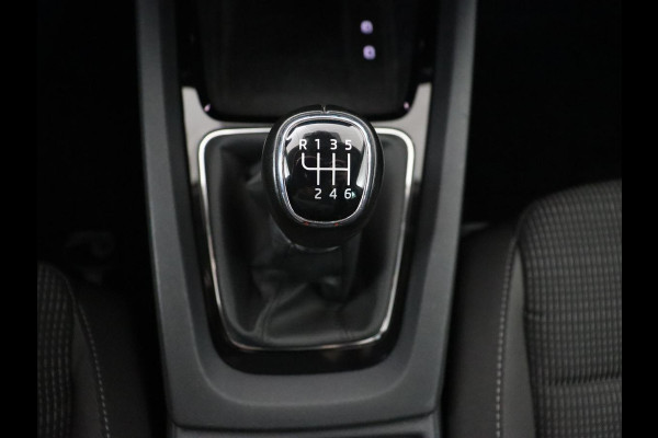 Škoda Octavia 1.0 TSI Business Edition | Trekhaak | Carplay | Sfeerverlichting | Stoelverwarming | Full LED | Parkeerhulp | Digital Cockpit | DAB | Cruise control | Climate control