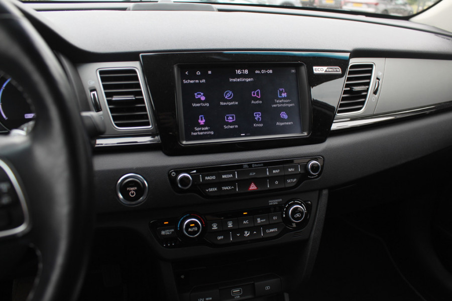 Kia e-Niro ExecutiveLine 64 kWh / Camera / Leder / Keyless / Stoelventilatie / Navigatie / Dodehoek / DAB / Cruise Control
