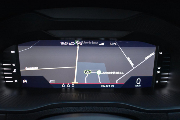 Škoda Karoq 1.5 TSI ACT Sportline | TREKHAAK | VIRTUAL | CAMERA | NAP | APPLE CARPLAY | ANDROID AUTO