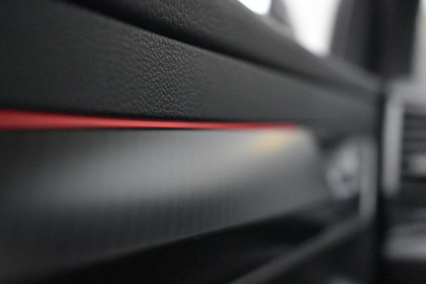 Škoda Karoq 1.5 TSI ACT Sportline | TREKHAAK | VIRTUAL | CAMERA | NAP | APPLE CARPLAY | ANDROID AUTO