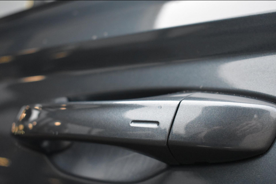 Škoda Karoq 1.5 TSI ACT Sportline | TREKHAAK | VIRTUAL | CAMERA | NAP | APPLE CARPLAY | ANDROID AUTO