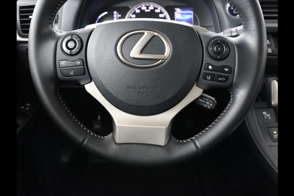 Lexus CT 200h Business Line | Alcantara | Camera | Navigatie | Full LED | Cruise control | Climate control