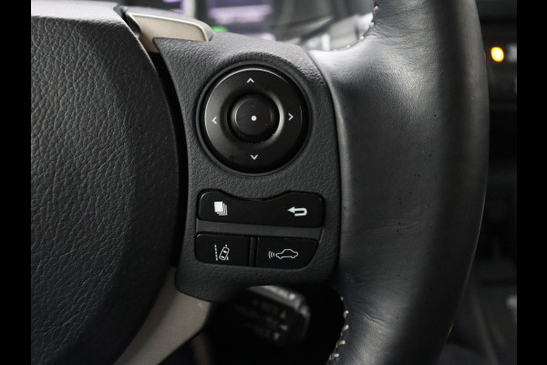 Lexus CT 200h Business Line | Alcantara | Camera | Navigatie | Full LED | Cruise control | Climate control