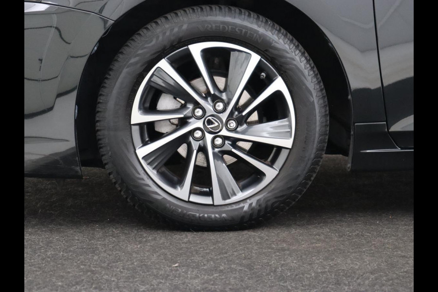 Lexus CT 200h Business Line | Alcantara | Camera | Navigatie | Full LED | Cruise control | Climate control