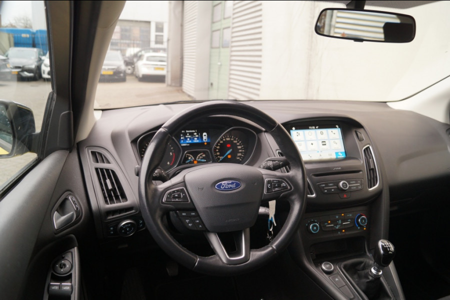 Ford Focus Wagon 1.5 TDCI 120pk Lease Edition -NAVI-AIRCO-PDC-