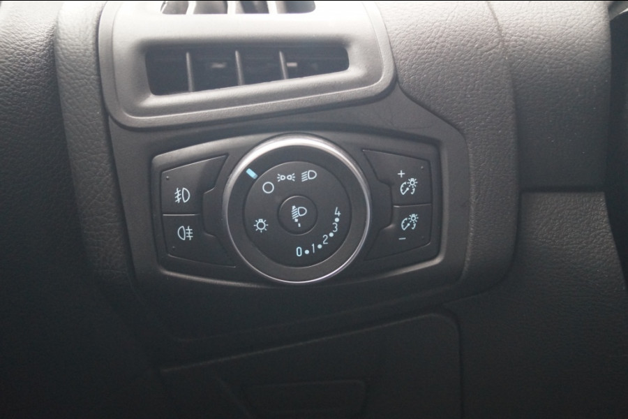Ford Focus Wagon 1.5 TDCI 120pk Lease Edition -NAVI-AIRCO-PDC-