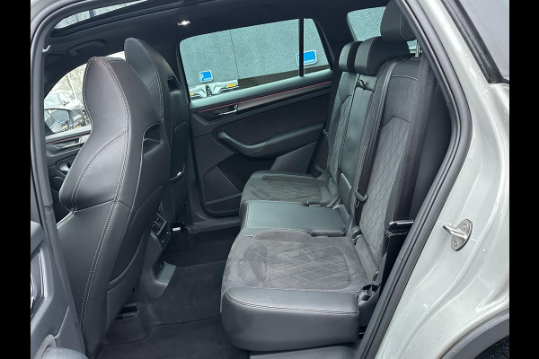 Škoda Kodiaq 1.5 TSI Sportline Business AUTOMAAT | PANORAMADAK | ADAPTIEVE CRUISECONTROL | CAMERA | ELEKTRISCHE STOEL/KOFFERRUIK | STANDKACHEL | STOELVERWARMING VOOR + ACHTER | SKODA DEALER ONDERHOUDEN | RIJKLAAR GELEVERD