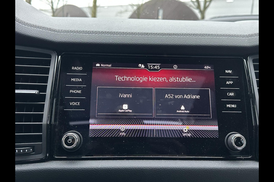 Škoda Kodiaq 1.5 TSI Sportline Business AUTOMAAT | PANORAMADAK | ADAPTIEVE CRUISECONTROL | CAMERA | ELEKTRISCHE STOEL/KOFFERRUIK | STANDKACHEL | STOELVERWARMING VOOR + ACHTER | SKODA DEALER ONDERHOUDEN | RIJKLAAR GELEVERD