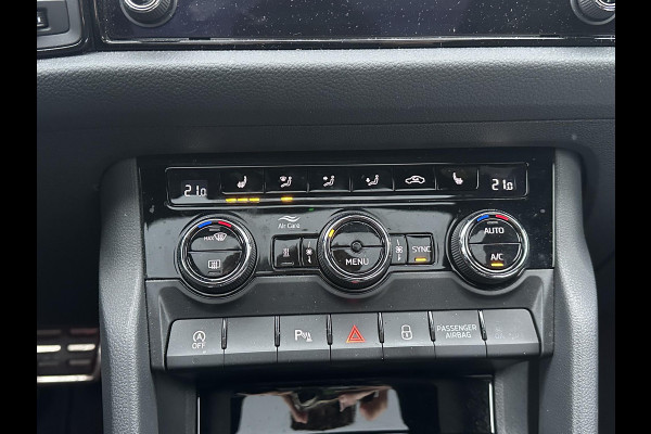 Škoda Kodiaq 1.5 TSI Sportline Business AUTOMAAT | PANORAMADAK | ADAPTIEVE CRUISECONTROL | CAMERA | ELEKTRISCHE STOEL/KOFFERRUIK | STANDKACHEL | STOELVERWARMING VOOR + ACHTER | SKODA DEALER ONDERHOUDEN | RIJKLAAR GELEVERD