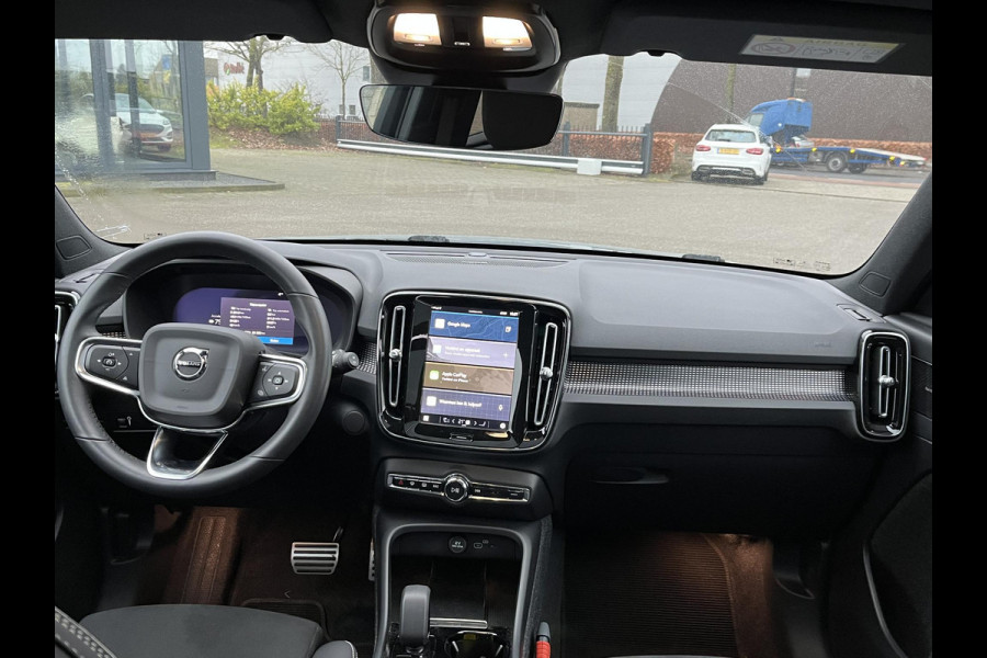 Volvo XC40 Recharge Pro | SOH 93% | PANORAMADAK | 360 CAMERA | ELEKTRISCHE STOELEN | STOEL- & STUURVERWARMING | ELEKTRISCHE TREKHAAK | HARMAN KARDON AUDIO | VOLVO DEALER ONDERHOUDEN | FULL OPTION | 1E EIGENAAR