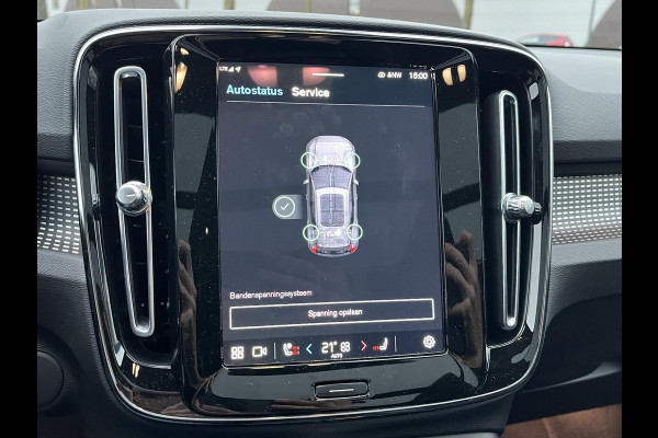 Volvo XC40 Recharge Pro | SOH 93% | PANORAMADAK | 360 CAMERA | ELEKTRISCHE STOELEN | STOEL- & STUURVERWARMING | ELEKTRISCHE TREKHAAK | HARMAN KARDON AUDIO | VOLVO DEALER ONDERHOUDEN | FULL OPTION | 1E EIGENAAR