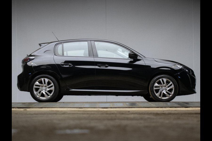 Peugeot 208 1.2 PureTech Allure Sport (APPLE CARPLAY,NAVI,CRUISE,PDC,LED,DAB,SPORTSTOELEN,LM VELGEN,NETTE STAAT)