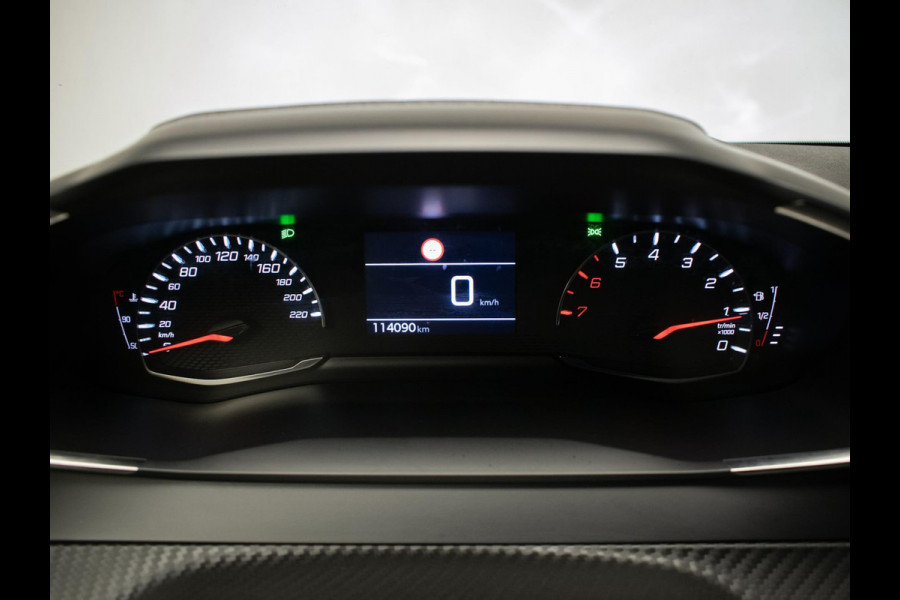 Peugeot 208 1.2 PureTech Allure Sport (APPLE CARPLAY,NAVI,CRUISE,PDC,LED,DAB,SPORTSTOELEN,LM VELGEN,NETTE STAAT)