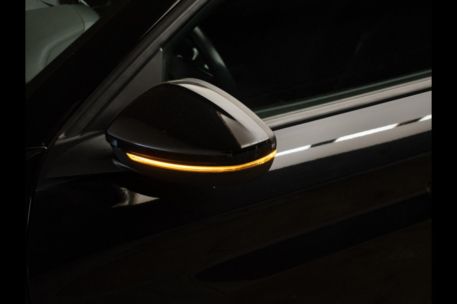 Peugeot 208 1.2 PureTech Allure Sport (APPLE CARPLAY,NAVI,CRUISE,PDC,LED,DAB,SPORTSTOELEN,LM VELGEN,NETTE STAAT)