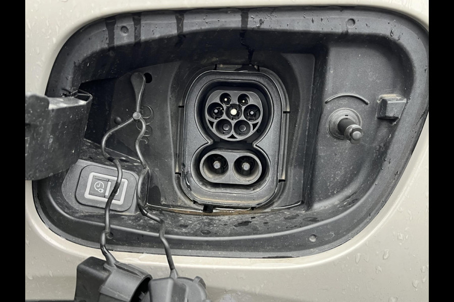 Alfa Romeo junior Elettrica 54 kWh 15.000KM!! | FABRIEKSGARANTIE | APPLE CARPLAY| ANDROID AUTO| UNIEKE KLEUR! | ADAPTIVE CRUISE CONTROL|