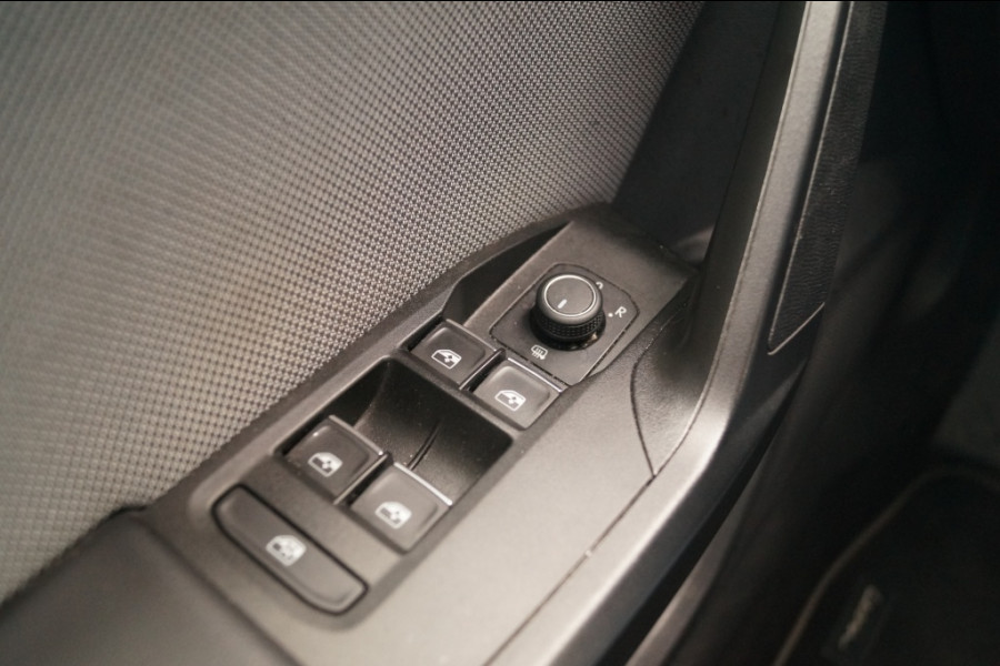 Seat Leon Sportstourer 1.5 TSI 130pk Style Launch Editon -NAVI-