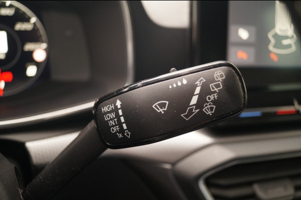 Seat Leon Sportstourer 1.5 TSI 130pk Style Launch Editon -NAVI-