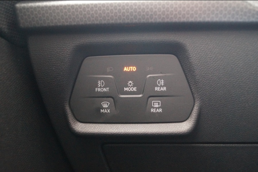 Seat Leon Sportstourer 1.5 TSI 130pk Style Launch Editon -NAVI-