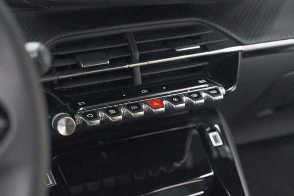 Peugeot 2008 1.2 Hybrid 145 Allure | 360 Camera | Adaptieve Cruise Control | Dodehoekdetectie | Apple Carplay