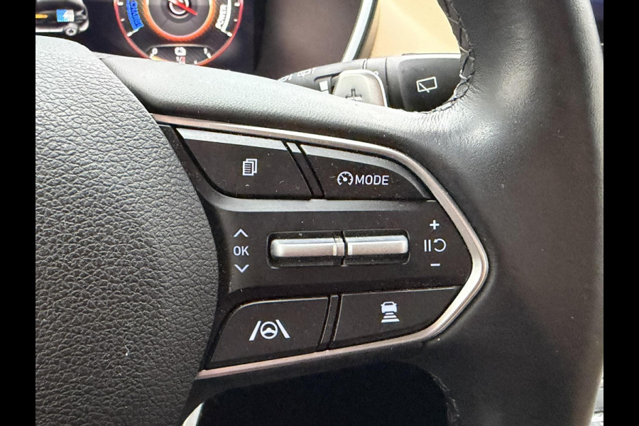Hyundai Santa Fe 1.6 T-GDI Plug-inn Adapt cruise Full led Leder+Stoelventilatie/-verwarming Stuurverwarming Carplay