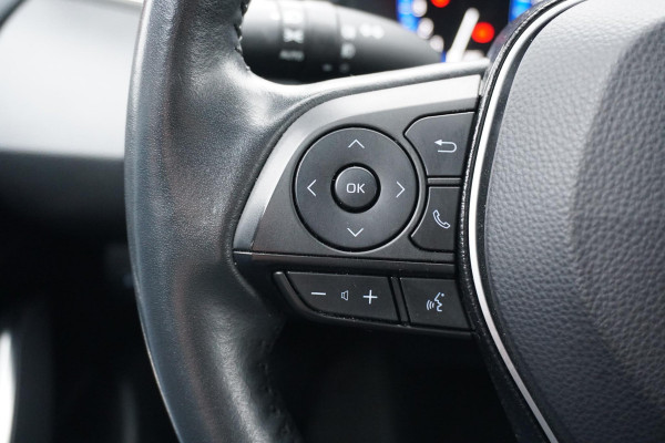 Toyota Corolla 1.8 Hybrid Style + DODEHOEK / STUURVERWARMING / VOORRUITVERWARMING