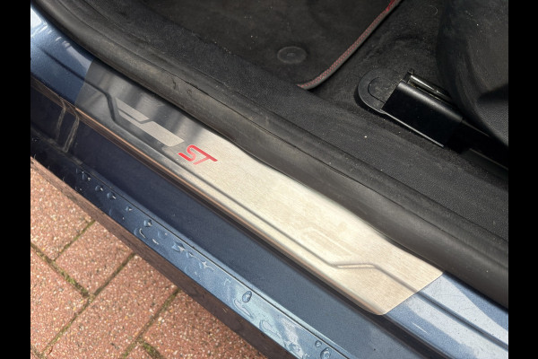 Ford Fiesta 1.0 EcoB. ST-Line 5-drs. B&O-AUDIO/KEYLESS/CAMERA/DODEHOEK/ADAPT.CRUISE/WINTERPACK