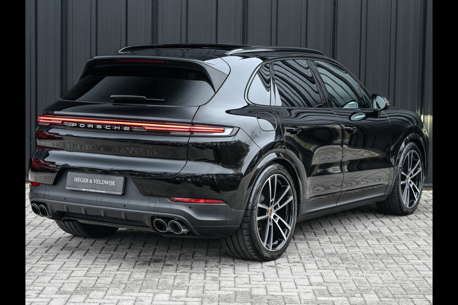 Porsche Cayenne 3.0 E-Hybrid · Sport chrono · Panorama dak · Adaptive cruise · 360 Camera · Keyless · Luchtvering · Bose sound · Memory seats ·