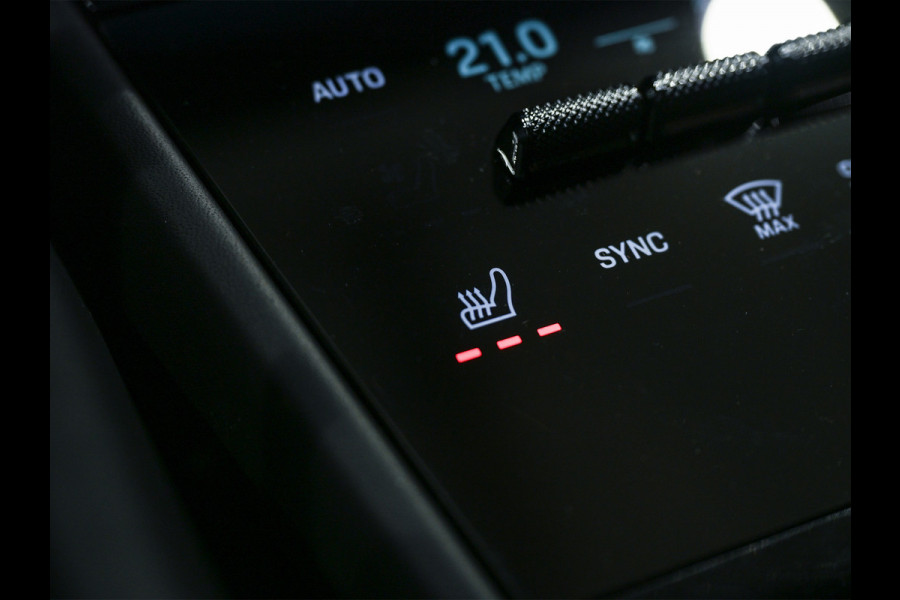 Porsche Cayenne 3.0 E-Hybrid · Sport chrono · Panorama dak · Adaptive cruise · 360 Camera · Keyless · Luchtvering · Bose sound · Memory seats ·