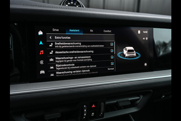 Porsche Cayenne 3.0 E-Hybrid · Sport chrono · Panorama dak · Adaptive cruise · 360 Camera · Keyless · Luchtvering · Bose sound · Memory seats ·