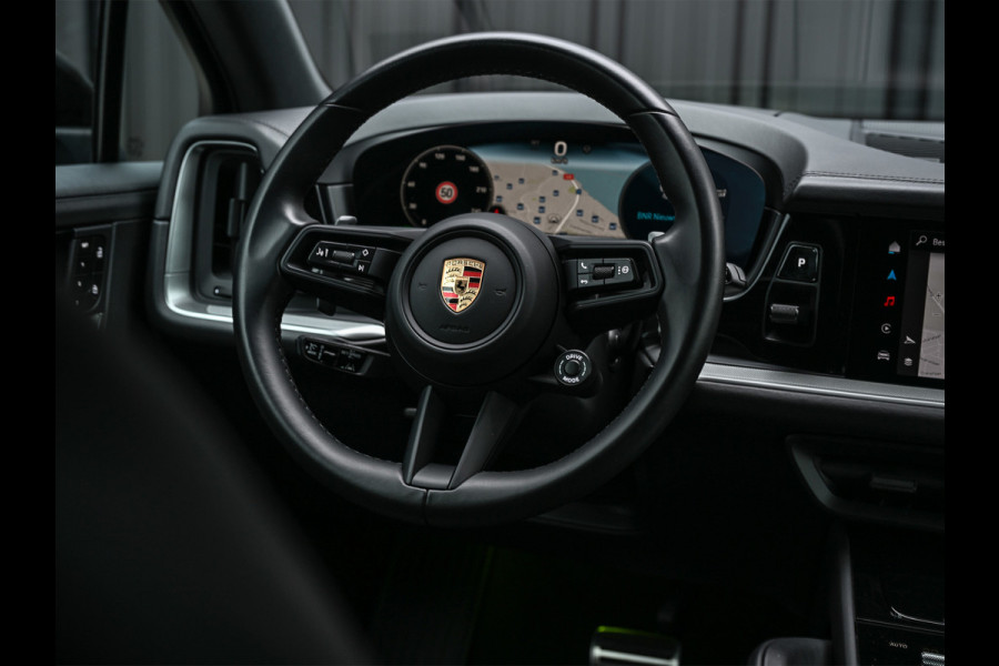 Porsche Cayenne 3.0 E-Hybrid · Sport chrono · Panorama dak · Adaptive cruise · 360 Camera · Keyless · Luchtvering · Bose sound · Memory seats ·