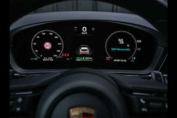 Porsche Cayenne 3.0 E-Hybrid · Sport chrono · Panorama dak · Adaptive cruise · 360 Camera · Keyless · Luchtvering · Bose sound · Memory seats ·