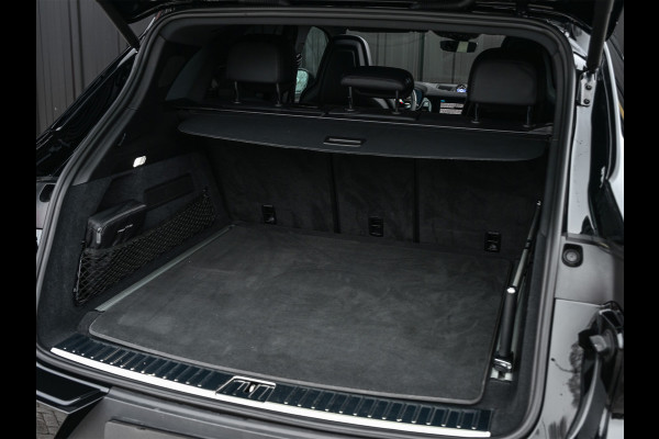 Porsche Cayenne 3.0 E-Hybrid · Sport chrono · Panorama dak · Adaptive cruise · 360 Camera · Keyless · Luchtvering · Bose sound · Memory seats ·