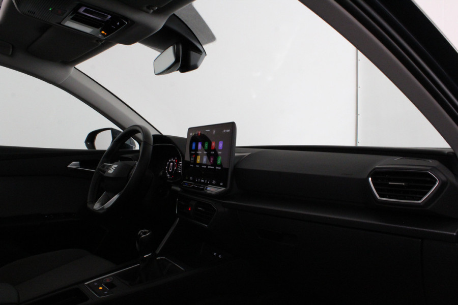 Seat Leon Sportstourer 1.5 TSI Style Business Panorama schuifdak/Stoelverwarming/Camera/Getint glas