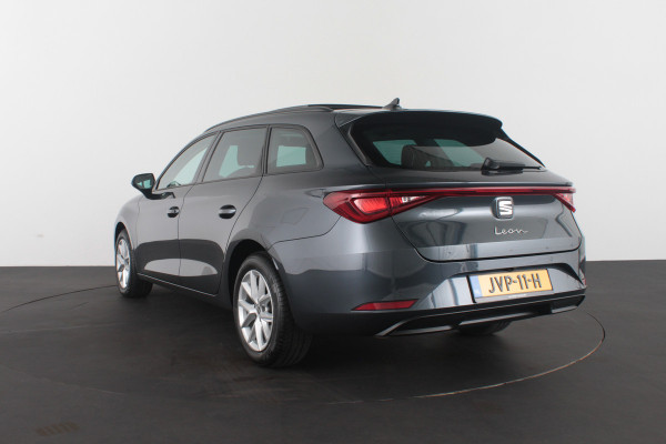 Seat Leon Sportstourer 1.5 TSI Style Business Panorama schuifdak/Stoelverwarming/Camera/Getint glas