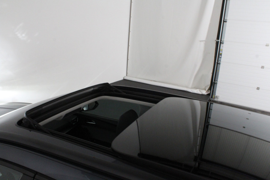 Seat Leon Sportstourer 1.5 TSI Style Business Panorama schuifdak/Stoelverwarming/Camera/Getint glas