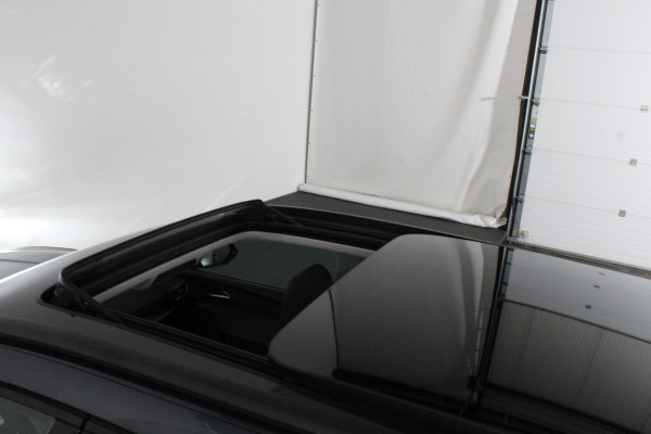 Seat Leon Sportstourer 1.5 TSI Style Business Panorama schuifdak/Stoelverwarming/Camera/Getint glas